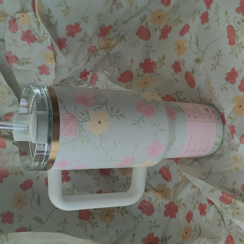 Stanley Easter 2026 SPRING BLOSSOM 40oz Tumbler New - Picture 2 of 6